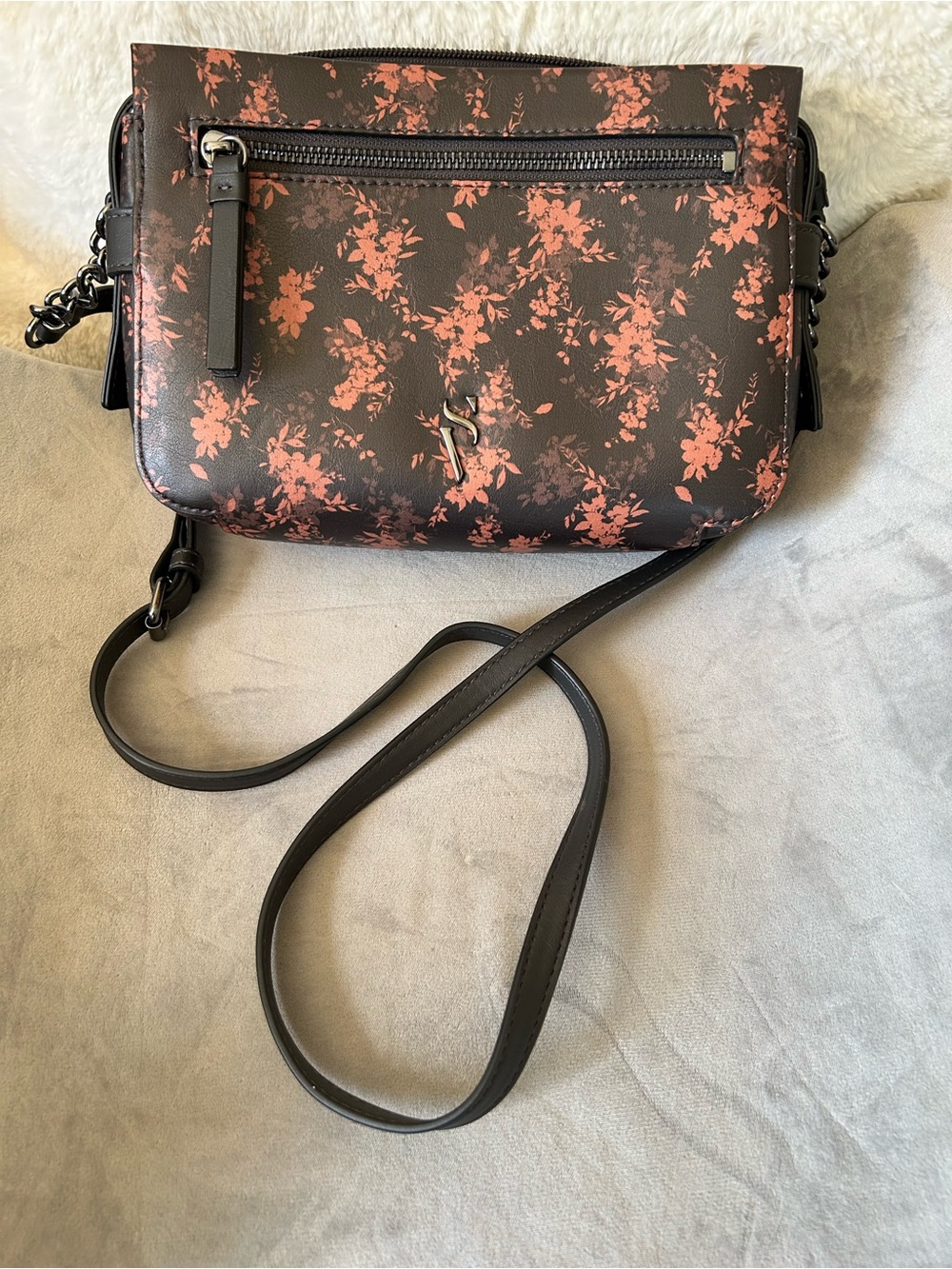 Simply Vera Vera Wang Black Crossbody with Pink Floral Print